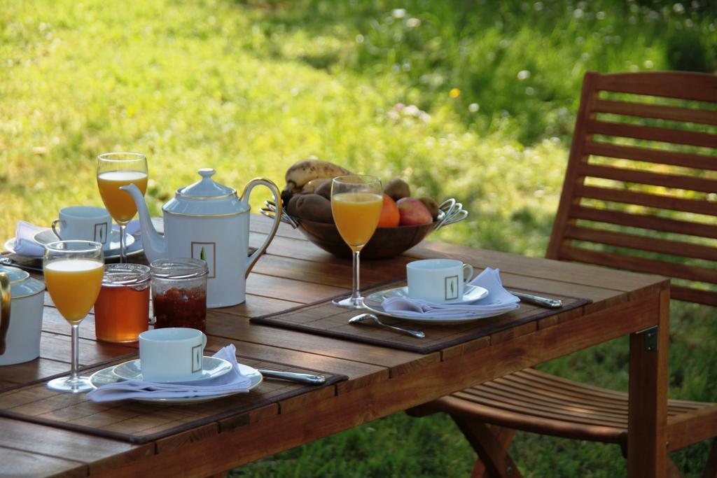 Domaine De Lamassas Bed and Breakfast Hautefage-la-Tour Buitenkant foto