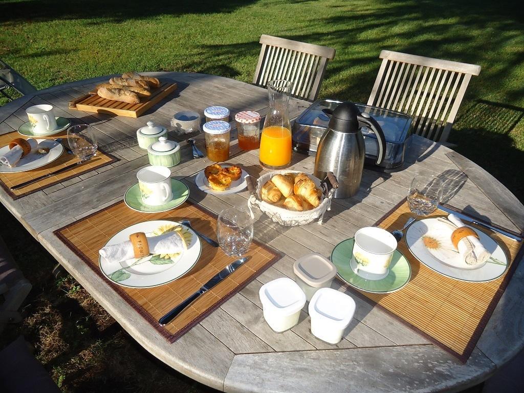 Domaine De Lamassas Bed and Breakfast Hautefage-la-Tour Buitenkant foto