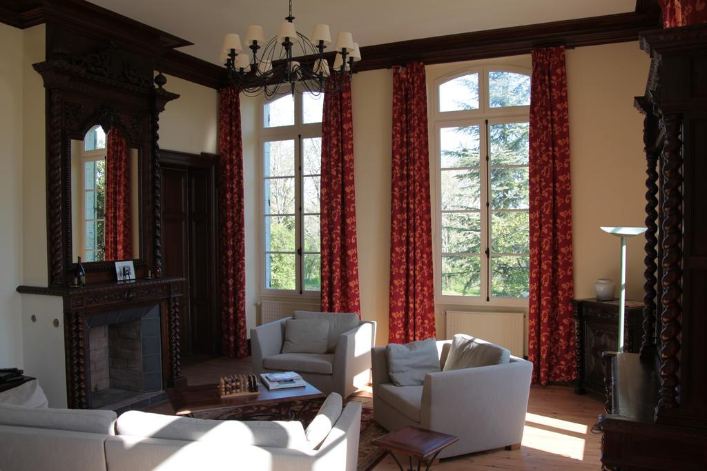Domaine De Lamassas Bed and Breakfast Hautefage-la-Tour Buitenkant foto